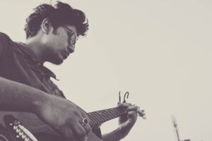 Vinzzent boeken bij Volendammusic.nl